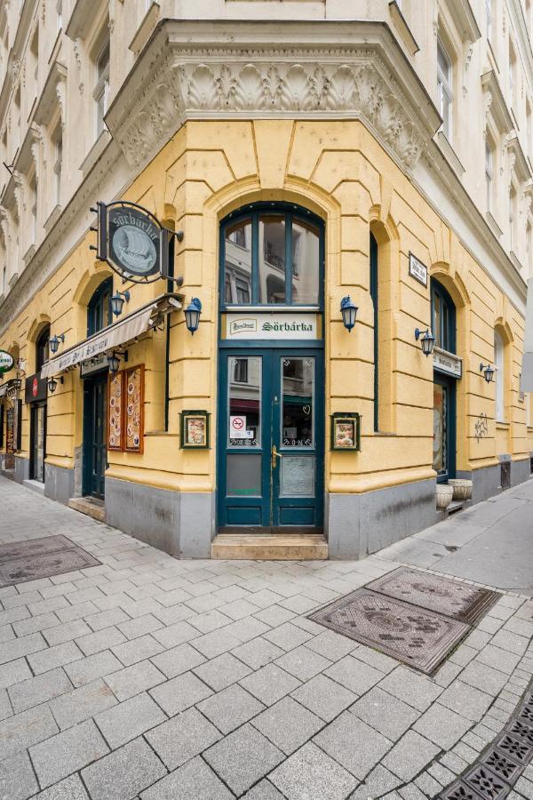 Pyvo Street Home With Balcony By Nw Budapešť Exteriér fotografie